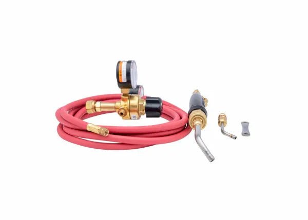 The Harris Inferno 6MC Quick Connect Kit CGA-200 (4400088) includes a red hose, brass gas regulator with gauge, metal torch handle with curved nozzle, quick connect Inferno tips, and a fitting—all displayed on a white background.