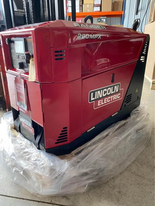 Lincoln Ranger 260MPX Engine Driven Welder U3458-1, low hour demo, wrapped on pallet, top welding tool for jobsite power.