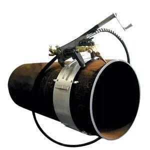 Mathey Manual Band Crawler 14' Flex Drive Cable for welding, pipe cutting, and beveling, clamps large pipes for precise rotation.