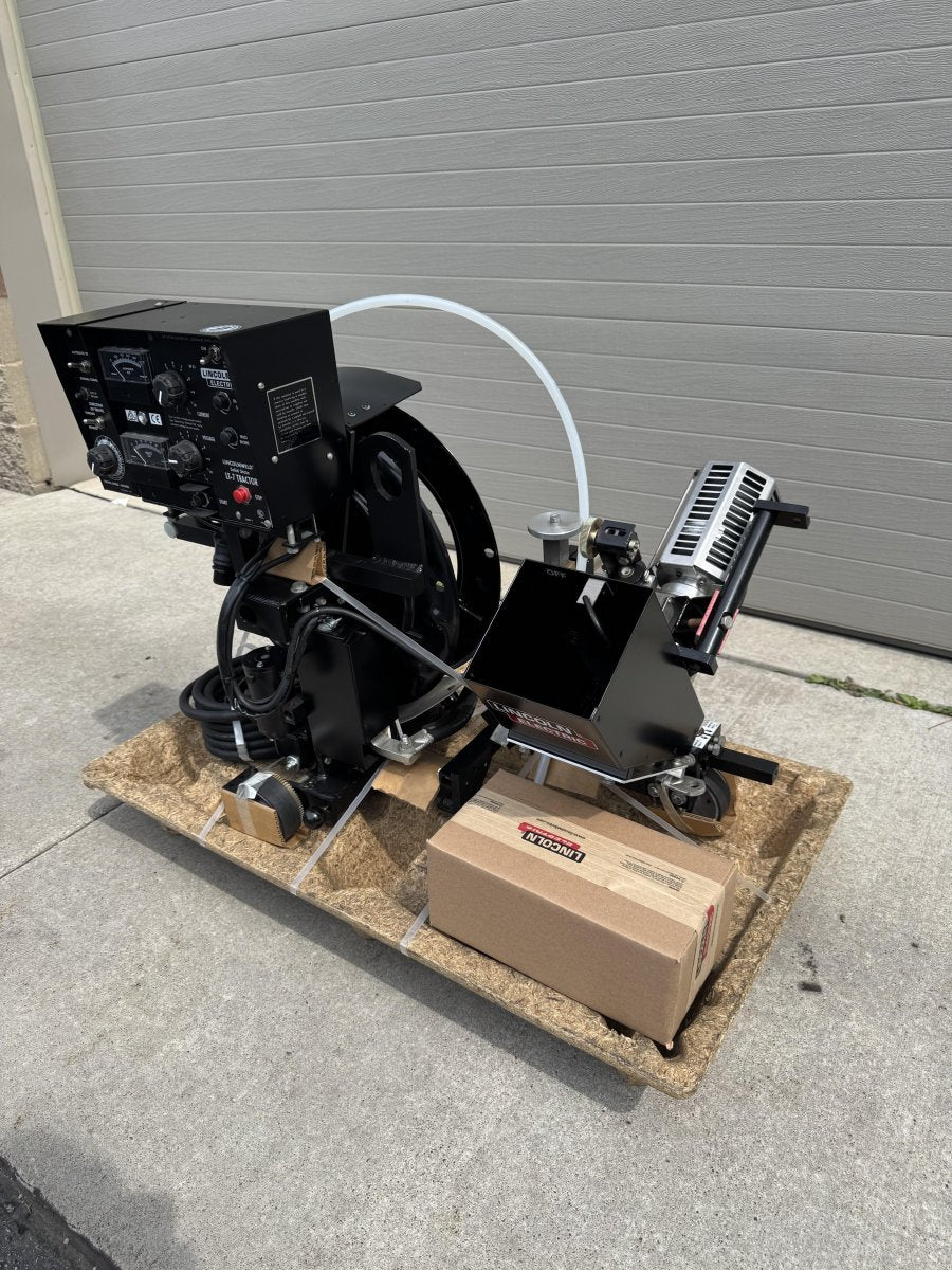 Lincoln LT-7 Tractor Factory Demo (Track Model) - U395-1