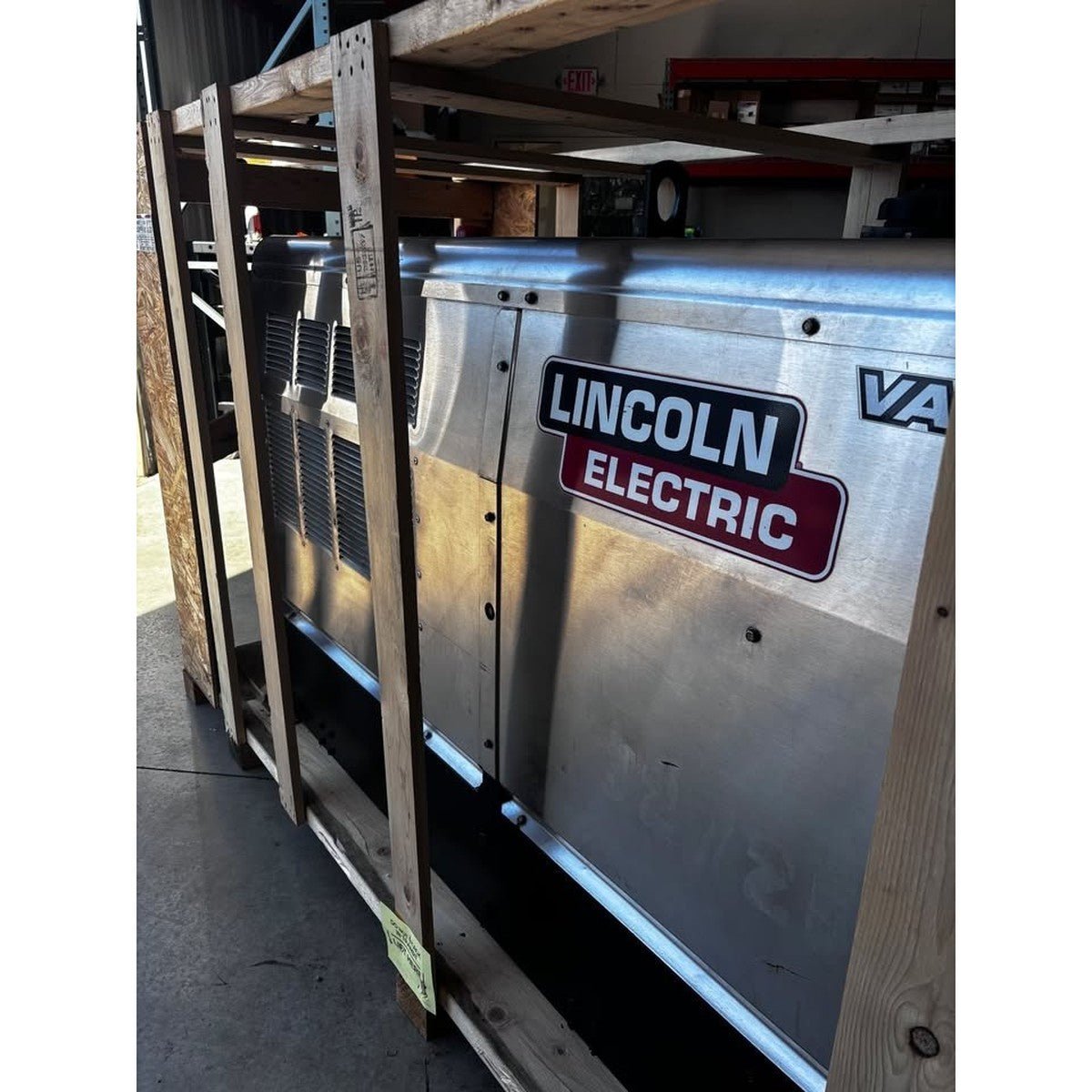 Lincoln Vantage 441X Perkins Engine Driven Welder (Used) - R4535-1 - view 2