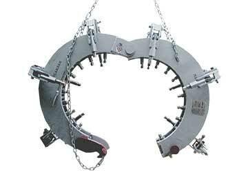 Mathey Dearman Mega Rim Clamp 18” to 24” pipes, designed for high-pressure pipe reforming and alignment - D711-1824M.

