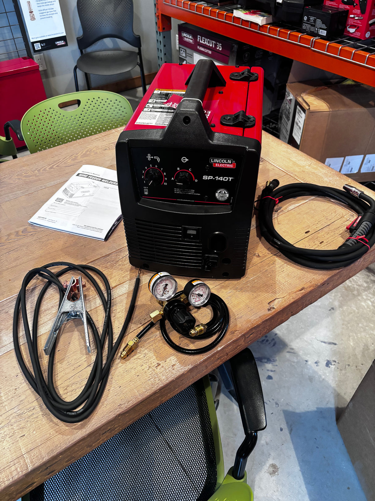 Lincoln Electric SP 140T MIG Welder Factory Demo Welding Machine - U2688-3