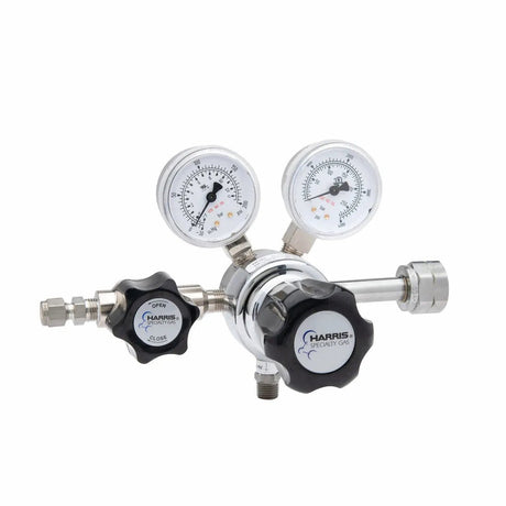 The Harris 701-125-350-BE regulator features two pressure gauges, adjustment knobs, and metallic fittings for precise control of chlorine, carbon monoxide, propane, or hydrogen in lab or industrial environments.
