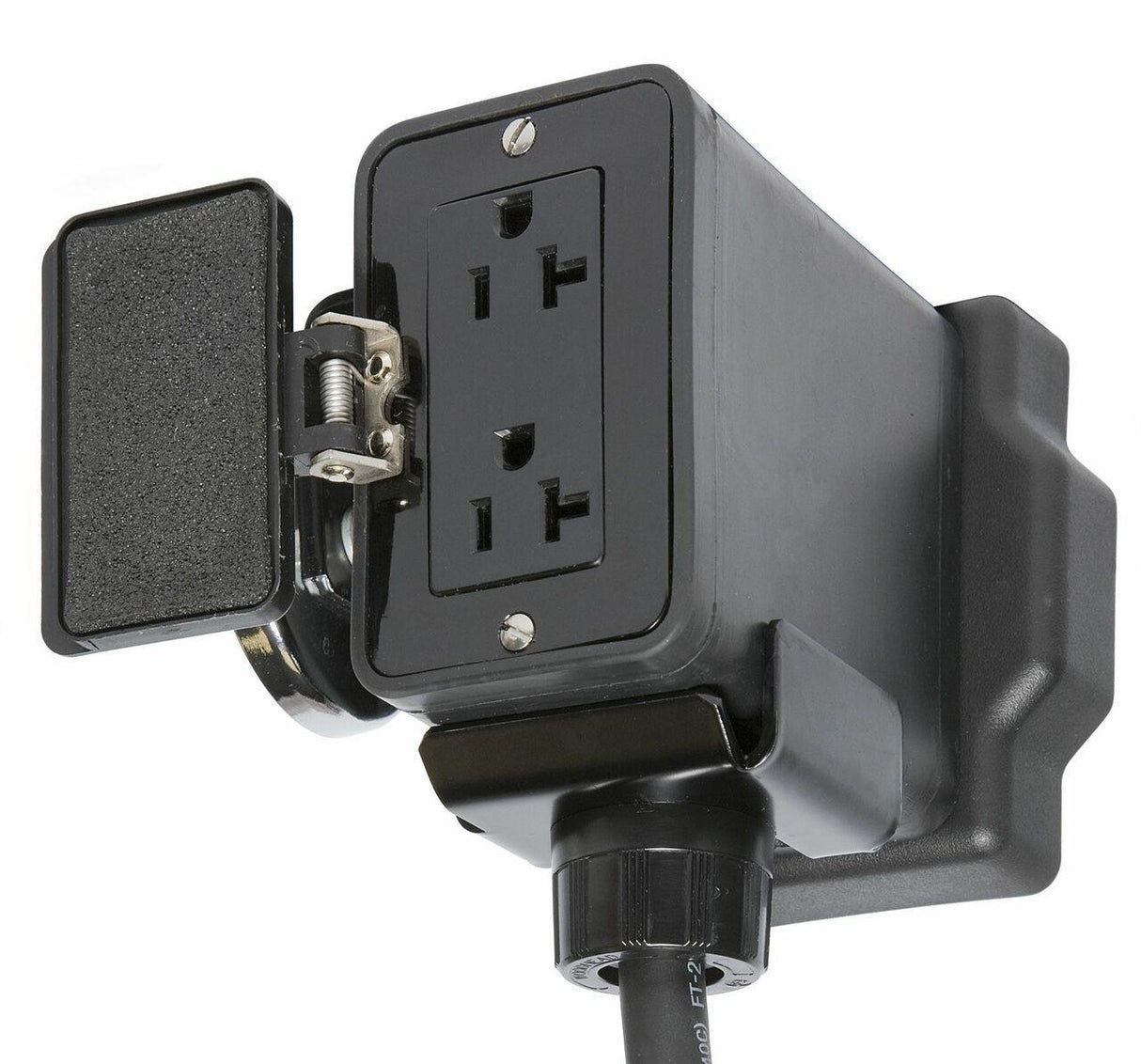 Lincoln Electric Lincoln Electric REMOTE OUTPUT CONTROL WITH 120V AC RECEPTACLES - 100 FT - K2627-2