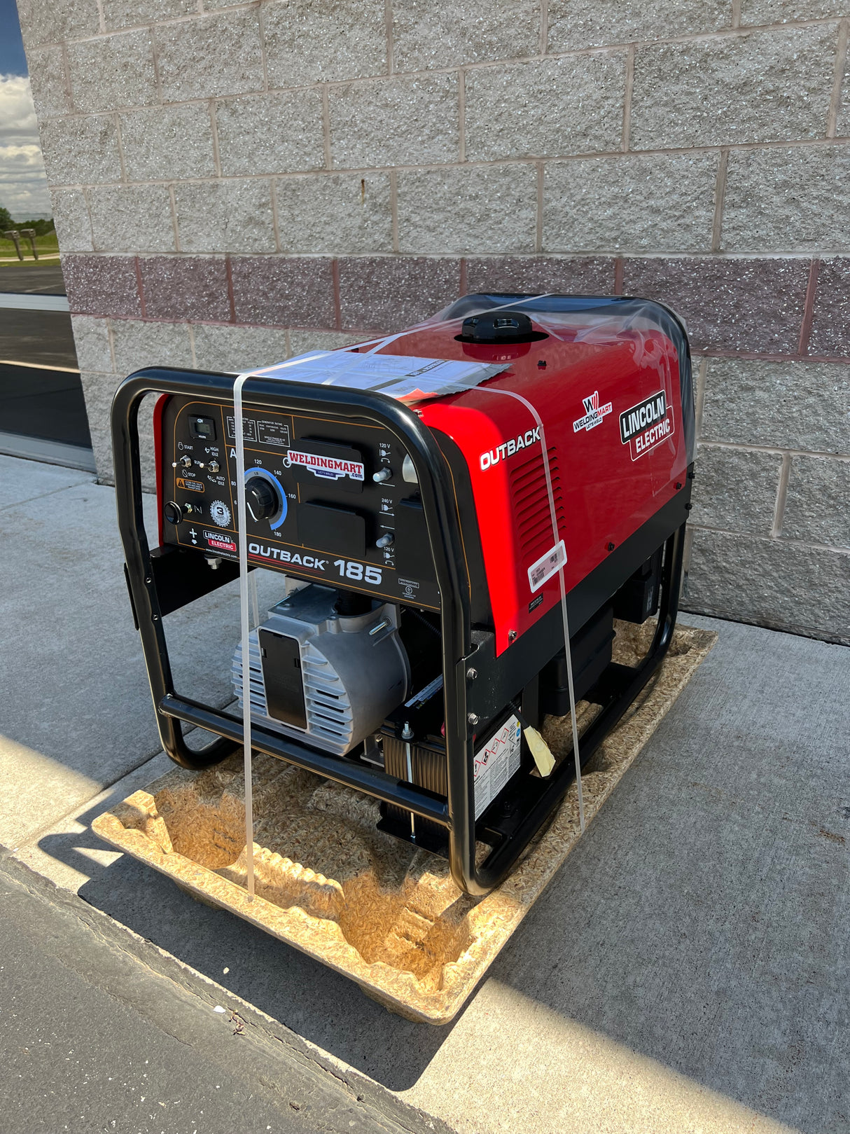 Lincoln Factory Demo Outback 185 Engine Driven Welder (Kohler) U2706-2 - WeldingMart.com